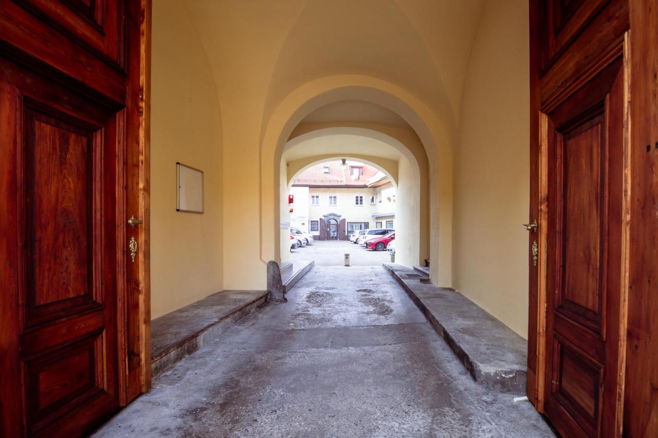 Central Living Vegova-With Parking Ljubljana Exterior foto